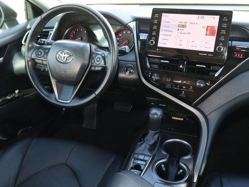 Used 2024 Toyota Camry XSE image 10