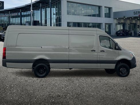New 2026 Mercedes-Benz Sprinter 3500 image 3