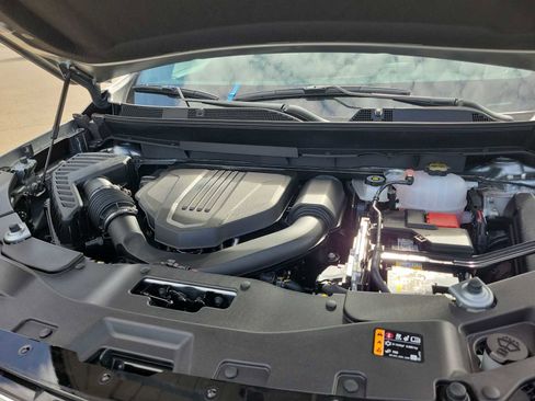 New 2026 Chevrolet Traverse High Country w/ LPO, Floor Liner Package AWD/4WD image 13