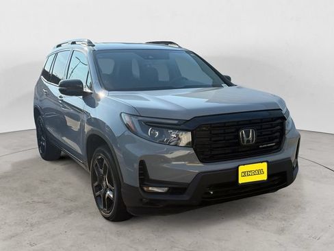 Used 2024 Honda Passport Black Edition image 2