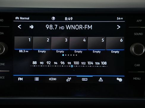 Used 2022 Volkswagen Taos SE image 19