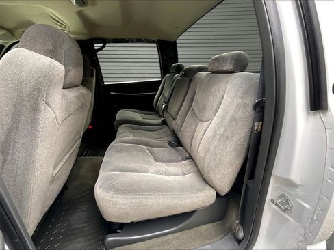 Used 2005 Chevrolet Silverado 2500 LS w/ Heavy-Duty Power Package AWD/4WD image 22