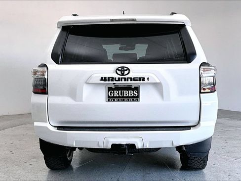 Used 2023 Toyota 4Runner SR5 Premium w/ Moonroof Package AWD/4WD image 5
