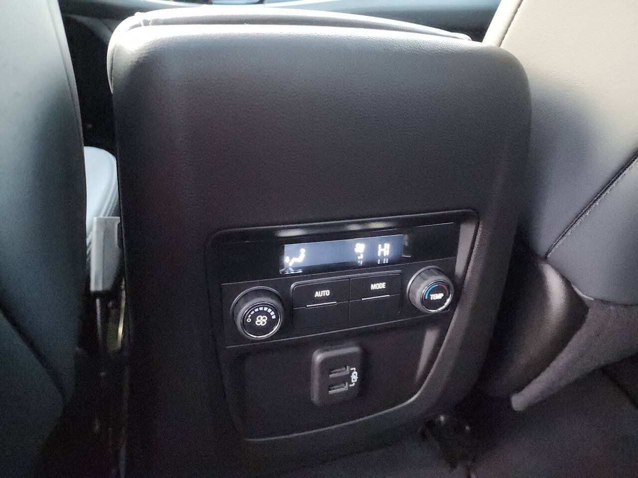 Used 2024 Buick Enclave Essence w/ Experience Buick Package AWD/4WD image 19