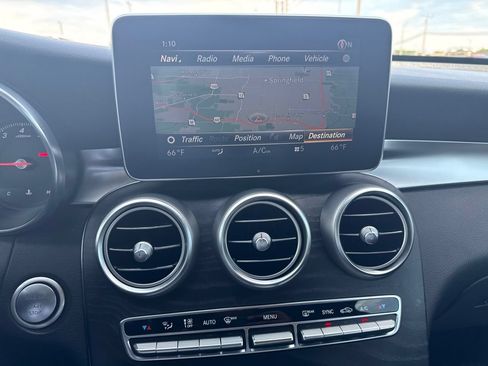 Used 2018 Mercedes-Benz GLC 300 4MATIC image 23
