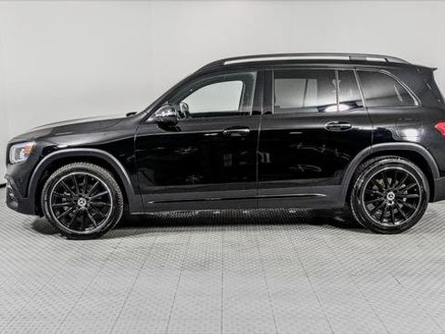 Used 2023 Mercedes-Benz GLB 250 4MATIC image 3