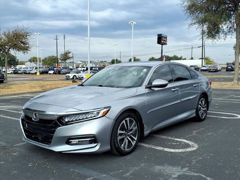 Used 2018 Honda Accord Touring image 10