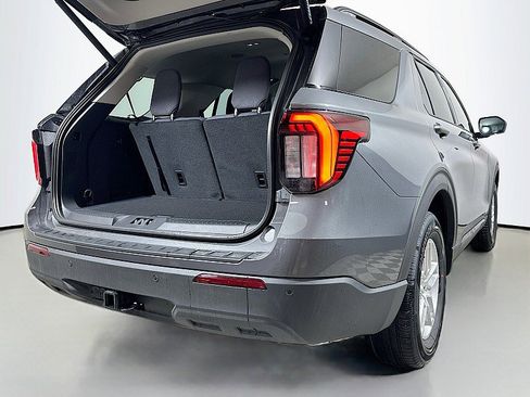 New 2026 Ford Explorer Active image 17