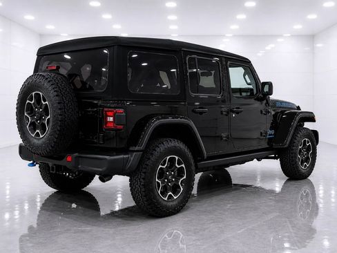 Used 2023 Jeep Wrangler Unlimited Rubicon 4xe w/ Steel Bumper Group AWD/4WD image 5