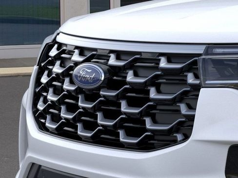 New 2026 Ford Explorer Platinum w/ LUX Leather Package image 14