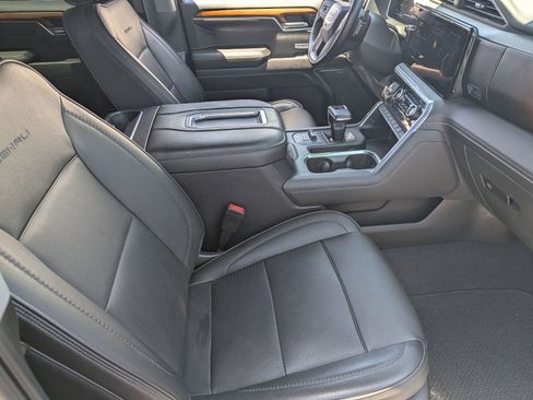 Used 2022 GMC Sierra 1500 Denali AWD/4WD image 11