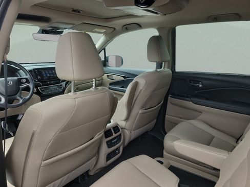 Used 2019 Honda Pilot Touring image 14