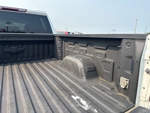 Used 2021 Chevrolet Silverado 1500 LT w/ Bed Protection Package AWD/4WD image 33