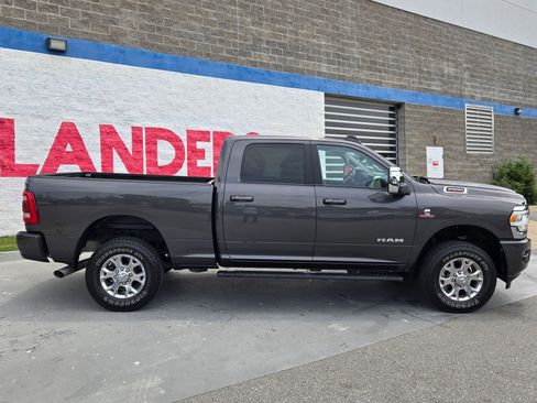 Used 2024 RAM 2500 Laramie w/ Safety Group AWD/4WD image 8
