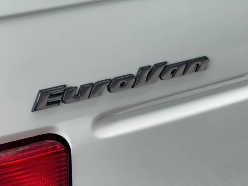 Used 2003 Volkswagen Eurovan MV image 5