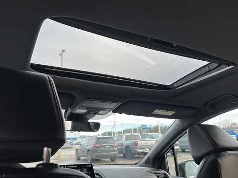 Certified 2025 Honda Odyssey Sport-L image 22