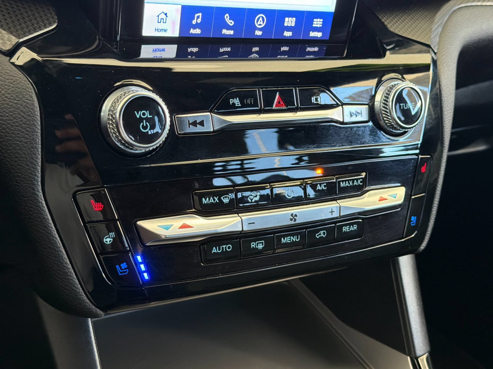 Used 2022 Ford Explorer ST w/ Equipment Group 401A AWD/4WD image 23
