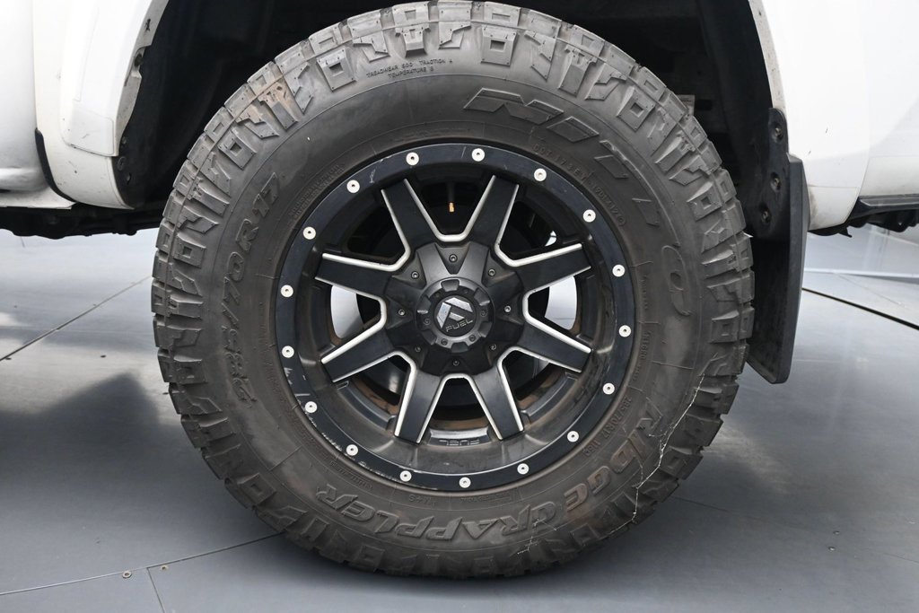 Used 2017 Toyota Tacoma SR5 w/ Tow Package AWD/4WD image 19