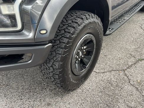 Used 2017 Ford F150 Raptor w/ Equipment Group 802A Luxury AWD/4WD image 37