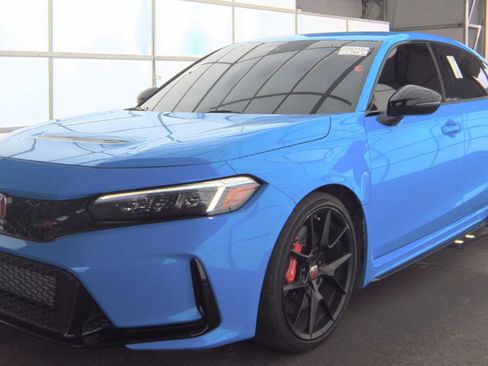 Used 2025 Honda Civic Type R image 15