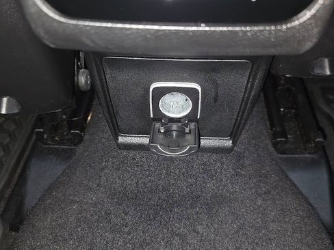Used 2024 Jeep Compass Trailhawk AWD/4WD image 41
