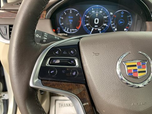 Used 2013 Cadillac XTS Premium FWD image 19