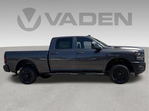 New 2026 RAM 2500 Tradesman AWD/4WD image 7