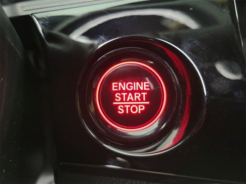 Used 2025 Honda Civic Sport image 29