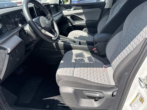 Certified 2026 Volkswagen Tiguan S FWD image 15