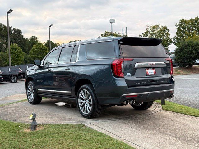Used 2021 GMC Yukon XL Denali w/ Denali Premium Package AWD/4WD image 5