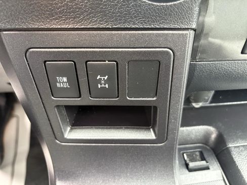 Used 2019 Toyota Sequoia SR5 image 37