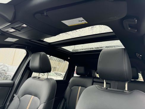 Certified 2025 MAZDA CX-70 Plug-In Hybrid w/ Premium Plus image 19