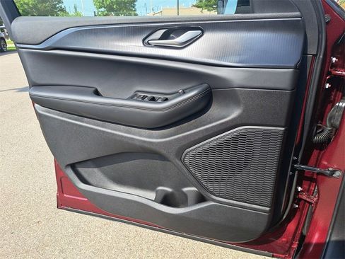 New 2025 Jeep Grand Cherokee Altitude w/ Trailer Tow Package image 26