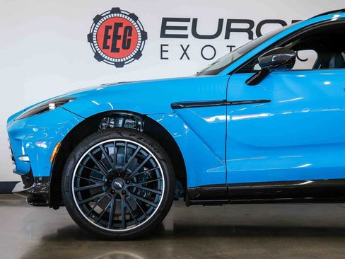 Used 2023 Aston Martin DBX 707 AWD/4WD image 17