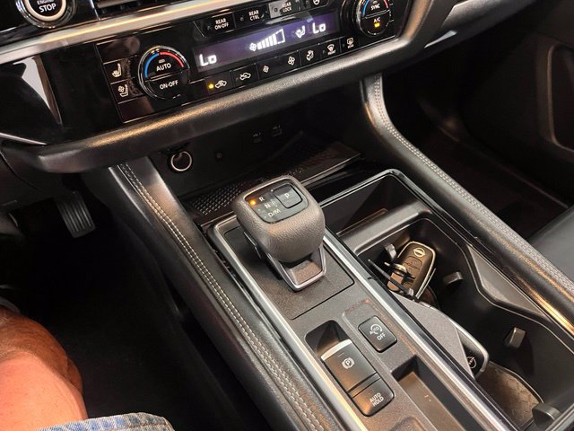 Used 2023 Nissan Pathfinder Platinum w/ Cargo Package FWD image 30