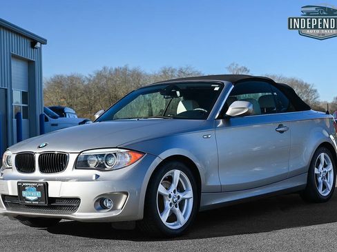 Used 2013 BMW 128i Convertible image 4
