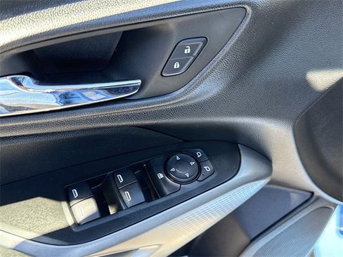 Used 2024 Chevrolet Trax RS w/ Driver Confidence Package image 30