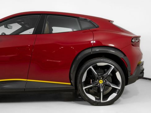 Used 2025 Ferrari Purosangue image 14