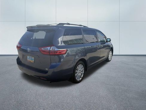 Used 2017 Toyota Sienna XLE Premium w/ Outdoor Package AWD/4WD image 3