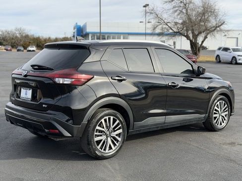Used 2021 Nissan Kicks SV image 7