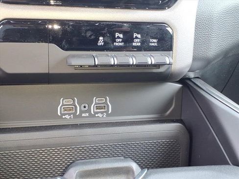New 2026 RAM 1500 2WD Crew Cab image 6