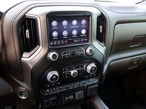 Used 2023 GMC Sierra 2500 Denali w/ Denali Ultimate Package AWD/4WD image 21