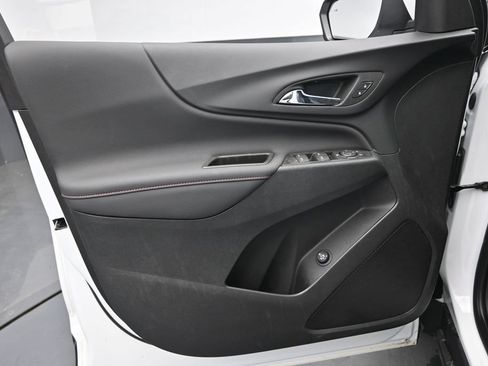Used 2024 Chevrolet Equinox RS FWD image 24