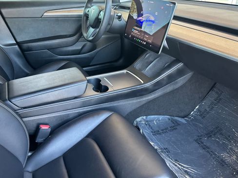 Used 2022 Tesla Model 3 Long Range AWD/4WD image 16