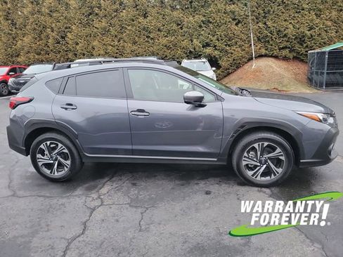 Used 2024 Subaru Crosstrek 2.0i Premium w/ Crosstrek Mirror Package AWD/4WD image 8
