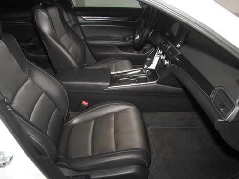 Certified 2022 Honda Accord Sport image 19