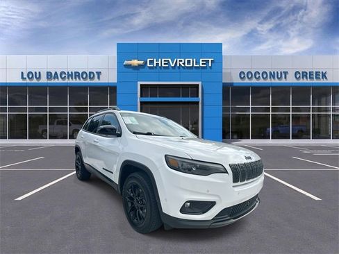 Used 2023 Jeep Cherokee Altitude Lux image 1