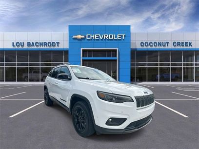 Used 2023 Jeep Cherokee Altitude Lux