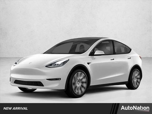 Used 2021 Tesla Model Y Long Range image 1