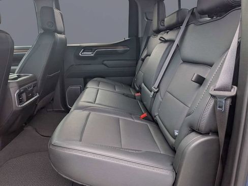 Used 2024 GMC Sierra 1500 Denali w/ Technology Package AWD/4WD image 14